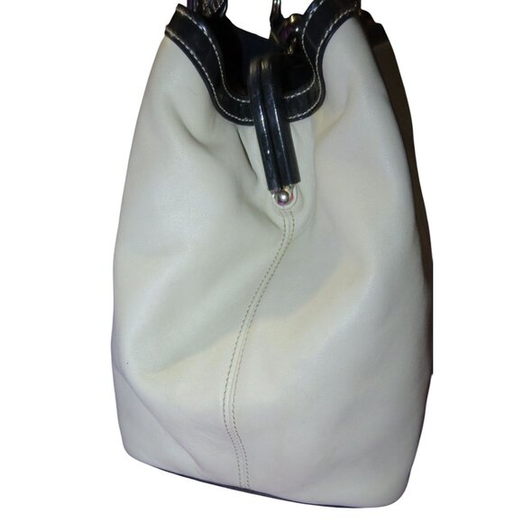 Coach 2010 Laura Spectator White Leather Navy Trim Framed Kisslock Handbag - Picture 3 of 14